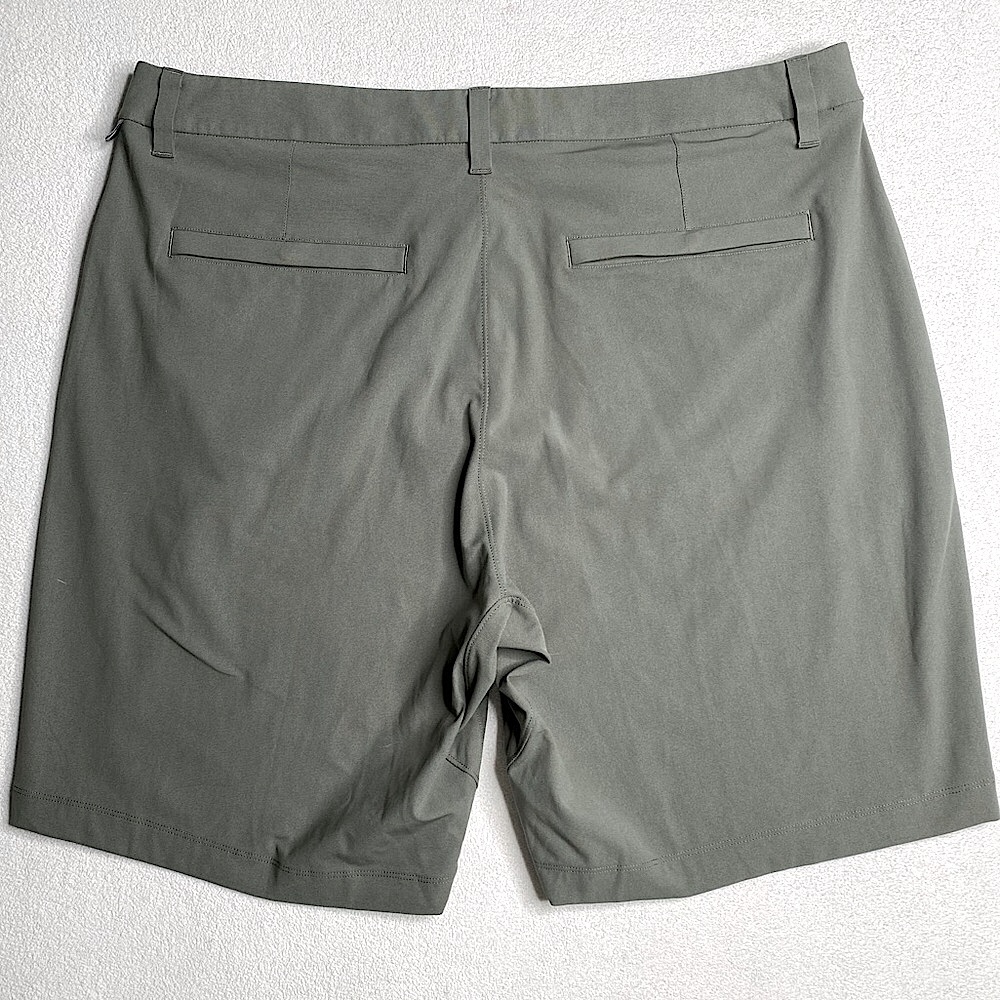 Lululemon Men’s ABC Classic-Fit Short 9" Inseam *WovenAir `Rover’ Size (38) - Picture 3 of 13
